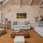In Pietra Kalamaras
