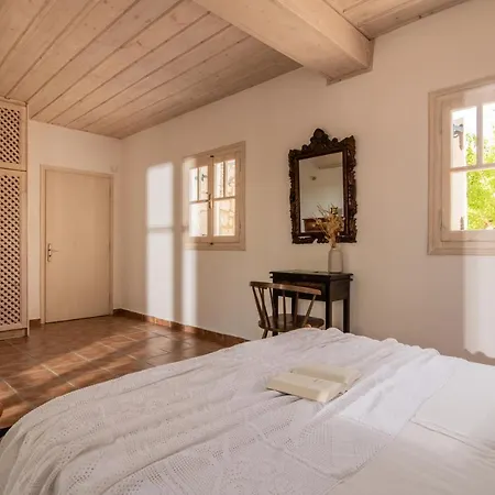 In Pietra Kalamaras וילה Makhairádhon